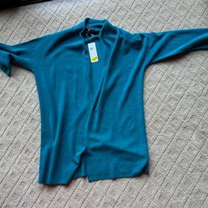 Eileen Fisher Sweater- new w tag- s/p fits med or even large